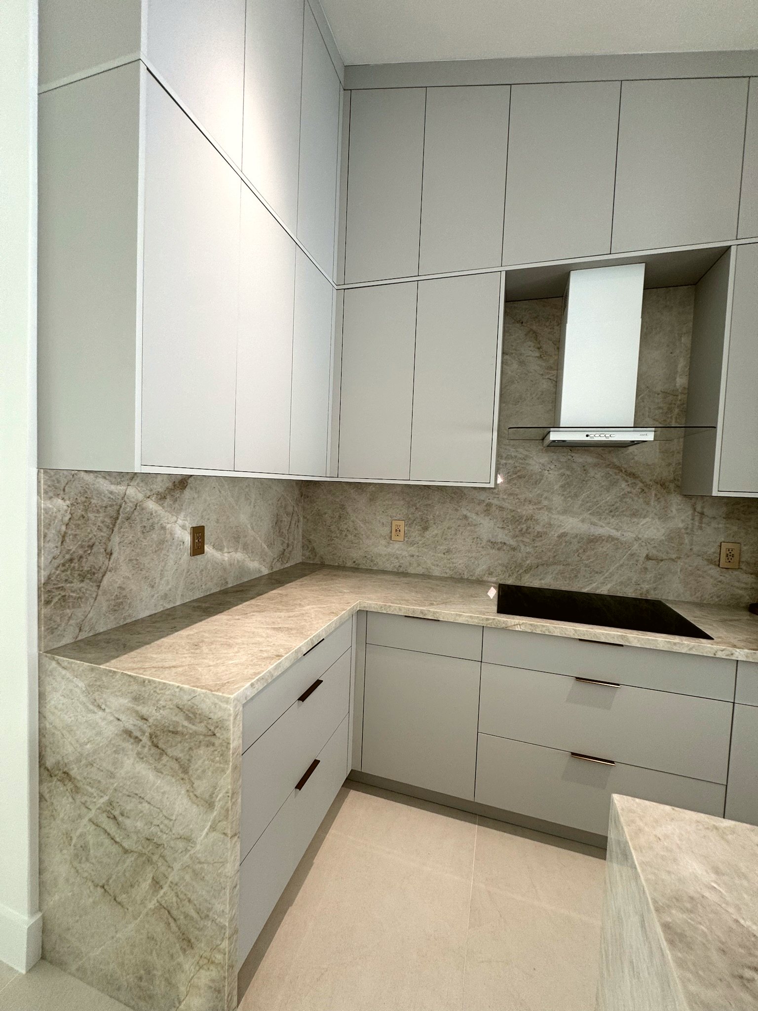 Granite and exotic stone countertops in Miami — real project